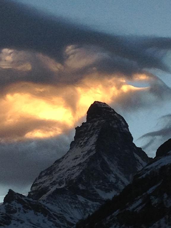 Haus Fleckstein Zermatt Wohnung Karibu エクステリア 写真