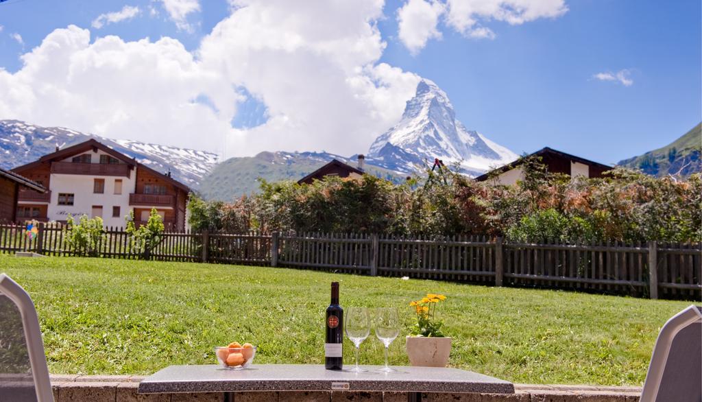 Haus Fleckstein Zermatt Wohnung Karibu エクステリア 写真