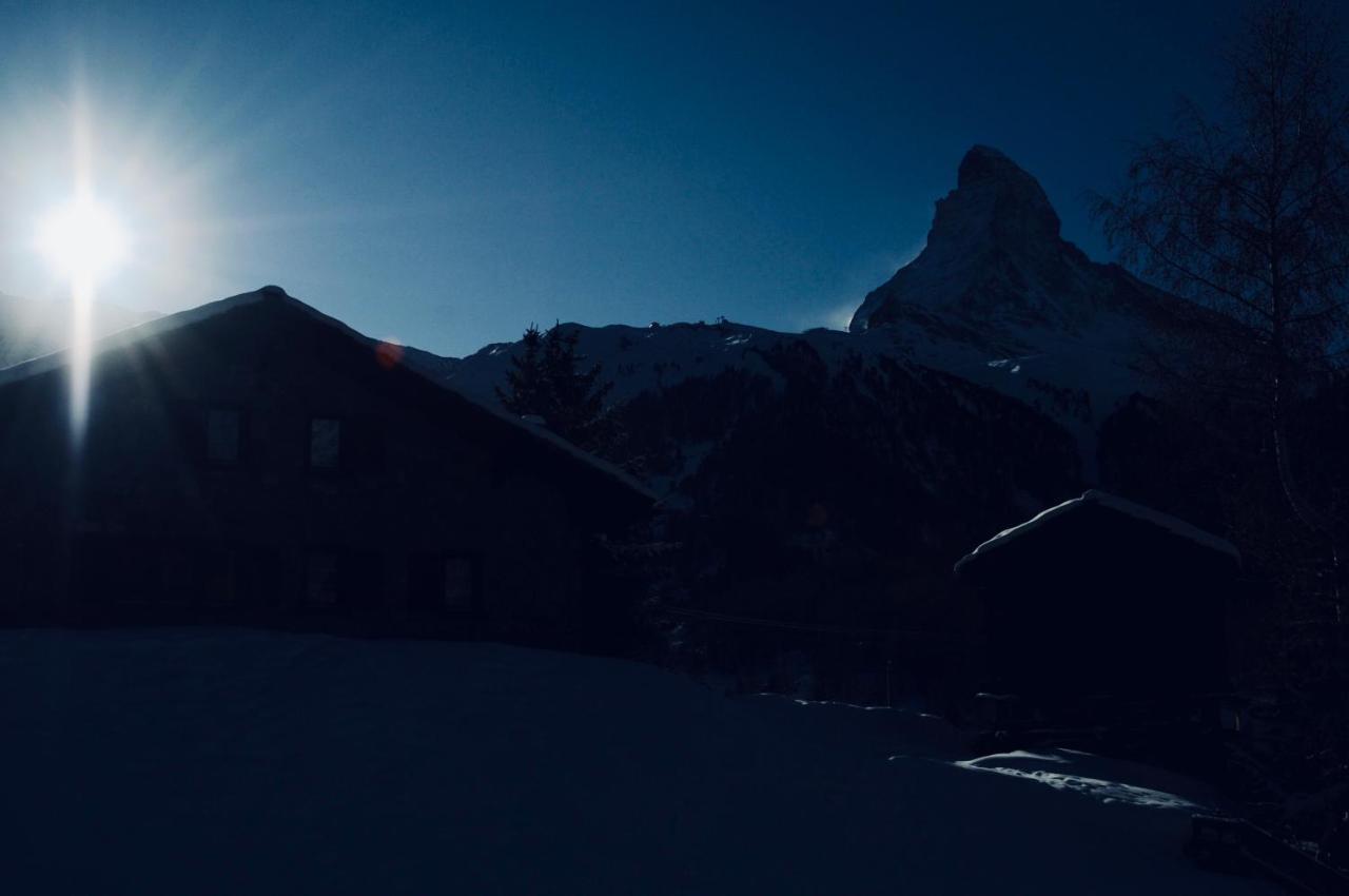 Haus Fleckstein Zermatt Wohnung Karibu エクステリア 写真